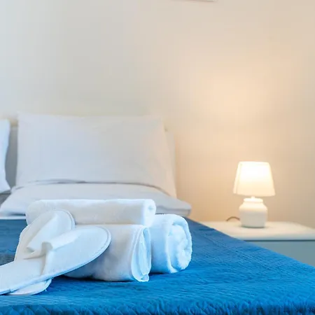 Fronte Mare In Palazzo D'epoca * Syracuse